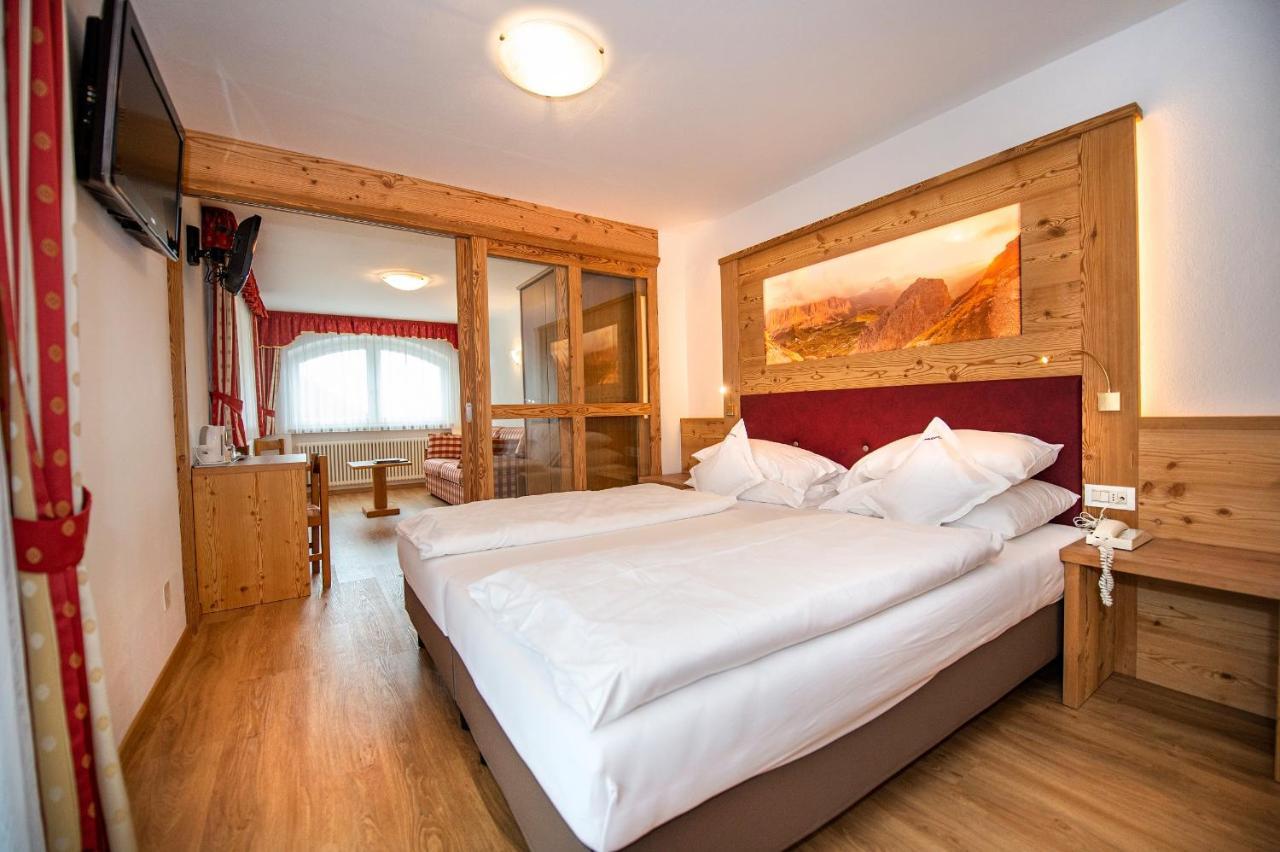 Astor Suites B&B Selva di Val Gardena Ngoại thất bức ảnh