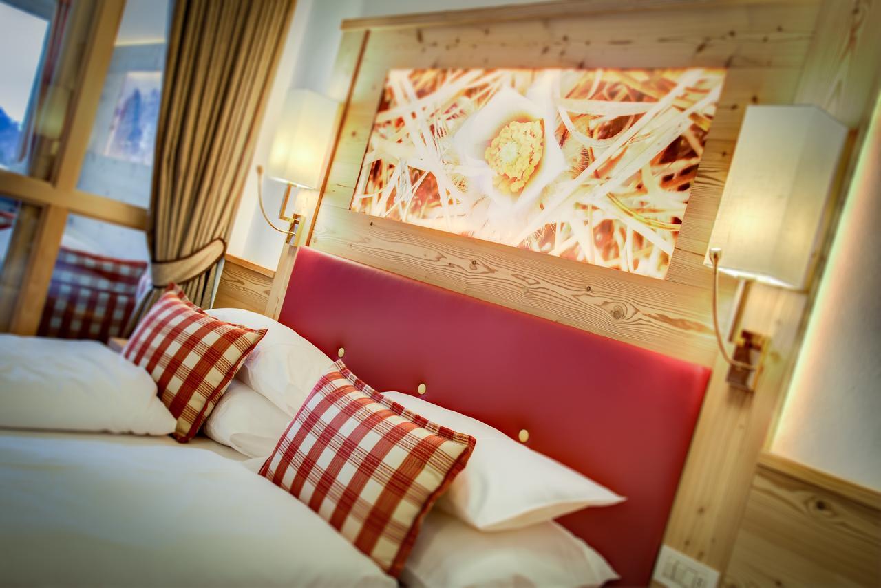Astor Suites B&B Selva di Val Gardena Ngoại thất bức ảnh