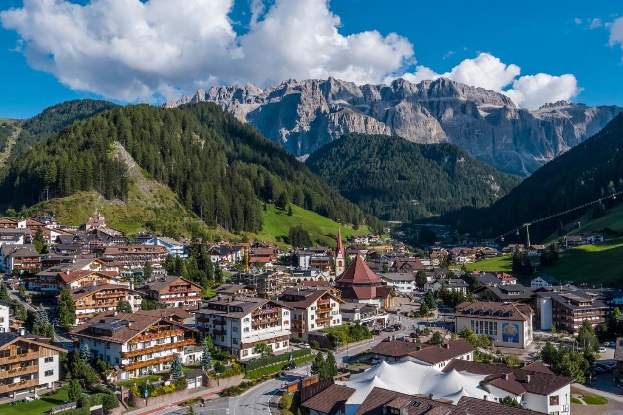 Astor Suites B&B Selva di Val Gardena Ngoại thất bức ảnh